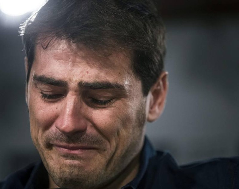 Legendarul portar Iker Casillas a plâns ca un copil la despărțirea de Real Madrid. ^"Nu vă voi uita niciodată. Hai, Madrid!" / GALERIE FOTO & VIDEO