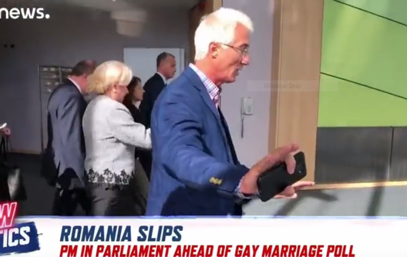 Premierul Viorica Dăncilă a fugit de presa străină, la Bruxelles. Întrebările jurnaliştilor de la Euronews au rămas fără răspuns (VIDEO)