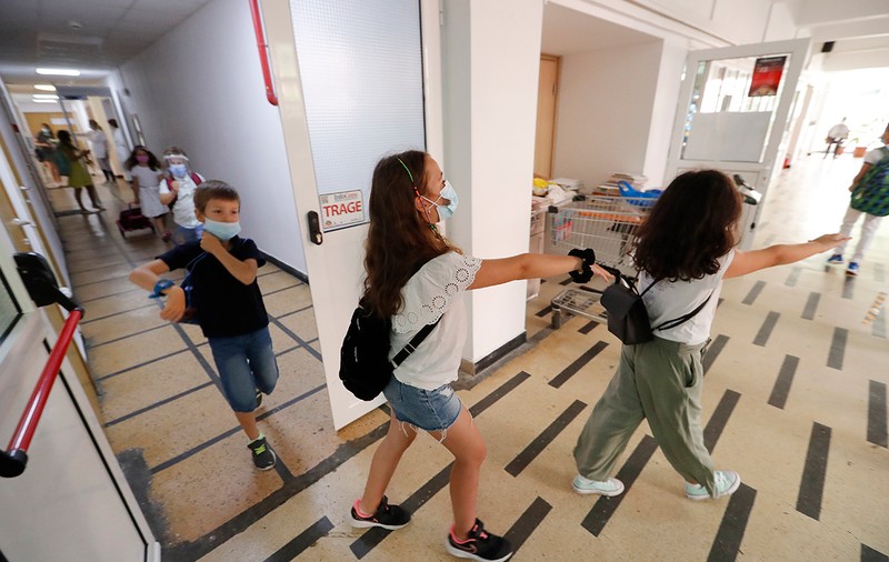 Dezbatere Școala 9: De ce vrea USR-PLUS desființarea inspectoratelor școlare și ce spune un expert în educație