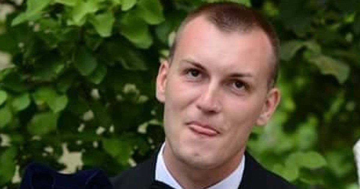 Un polițist craiovean a abuzat sexual o copilă de 13 ani și a filmat totul! Agresorul a fost reținut pentru 30 de zile