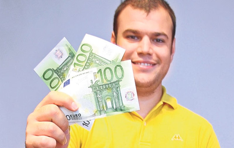 Creditul în lei, cu 30% mai scump decât cel în euro