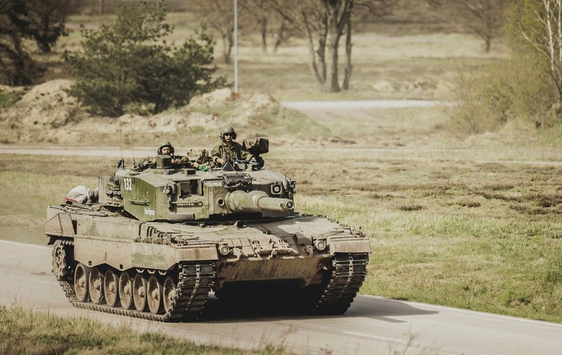 Principalul furnizor de tancuri Leopard 2 pentru Ucraina. Țara care a depășit Germania și Polonia | VIDEO