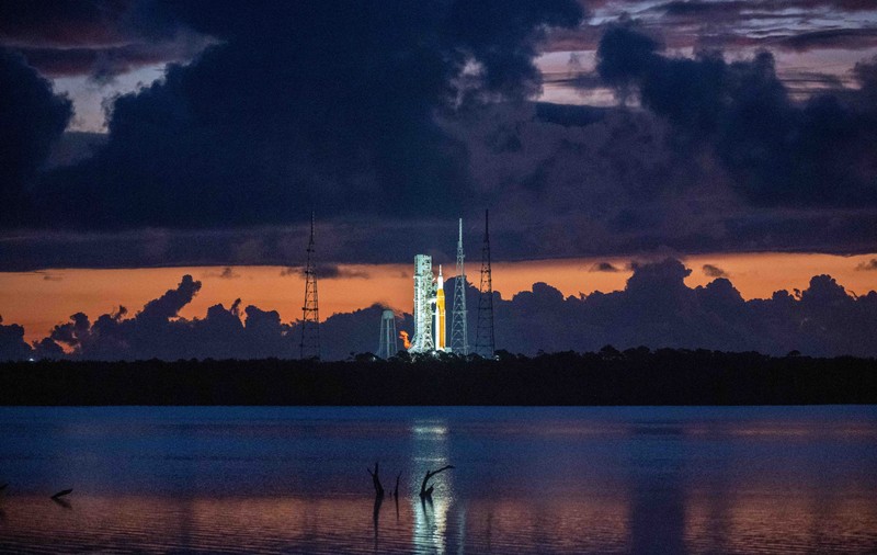 SpaceX, contract de 1,4 miliarde de dolari pentru a trimite încă 5 astronauți NASA în spațiu