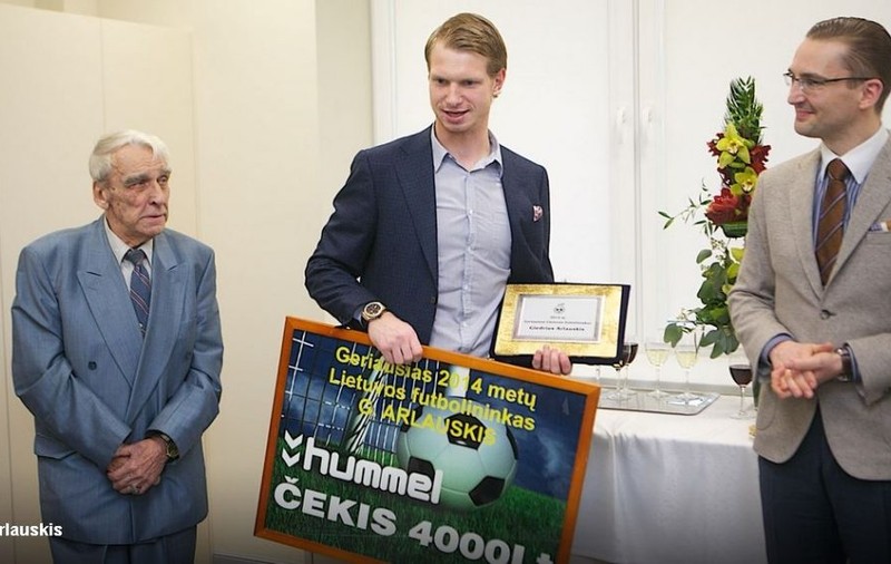Apreciat în Lituania! Arlauskis a primit premiul de cel mai bun fotbalist din 2014 / FOTO