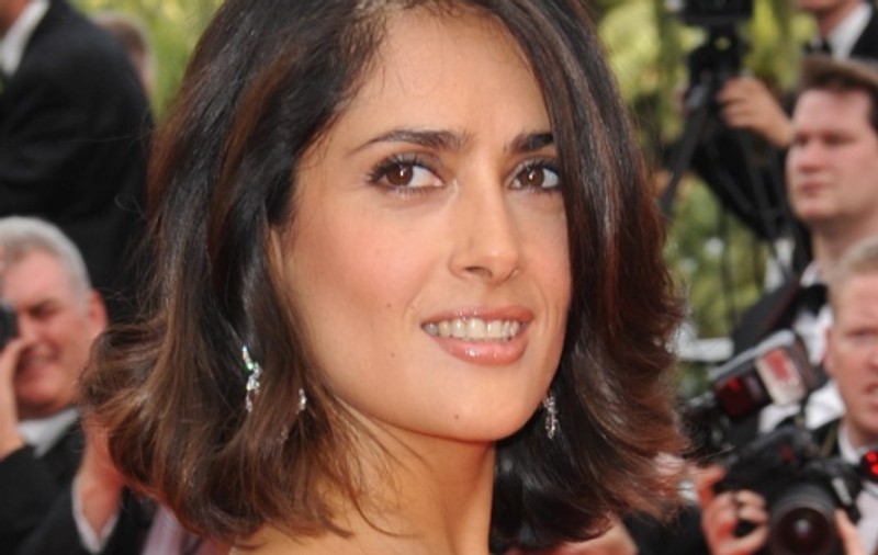 Salma Hayek vrea să-şi schimbe numele de dragul fiicei sale 