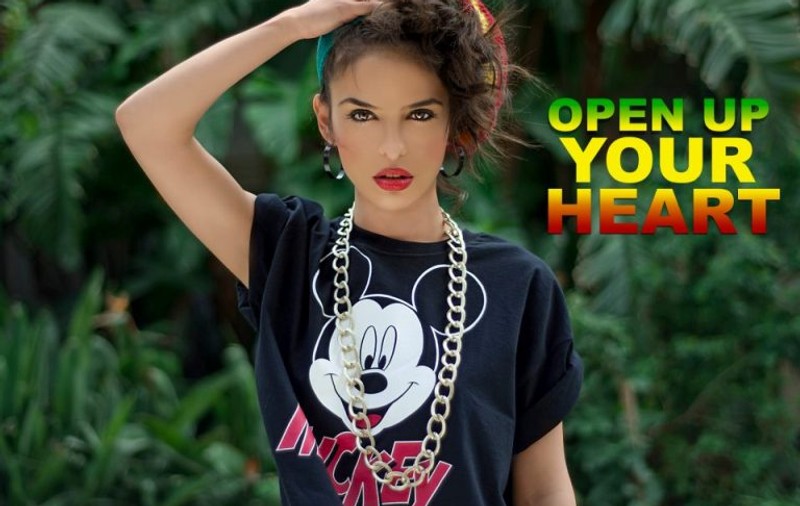 PREMIERĂ LIBERTATEA.RO | Mellina lansează un nou single: "OPEN UP YOUR HEART "