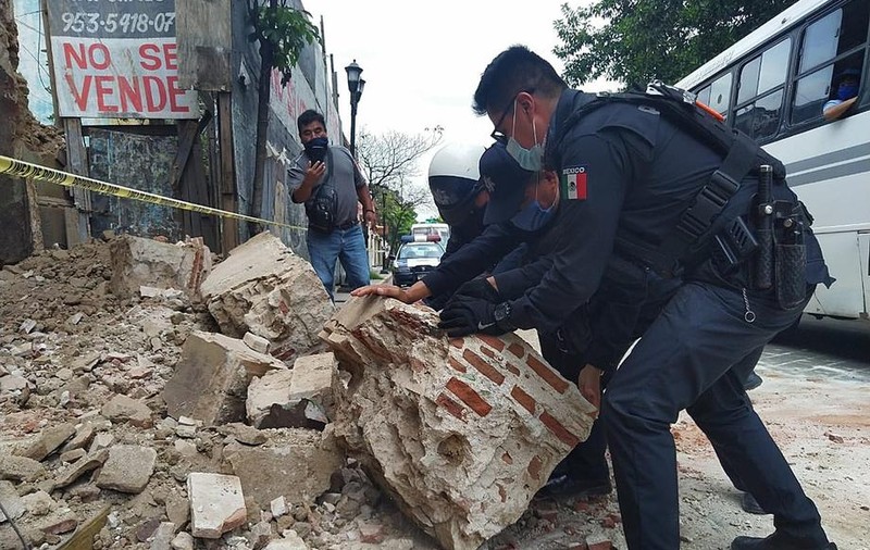 Bilanțul seismului din Mexic a urcat la 10 morţi
