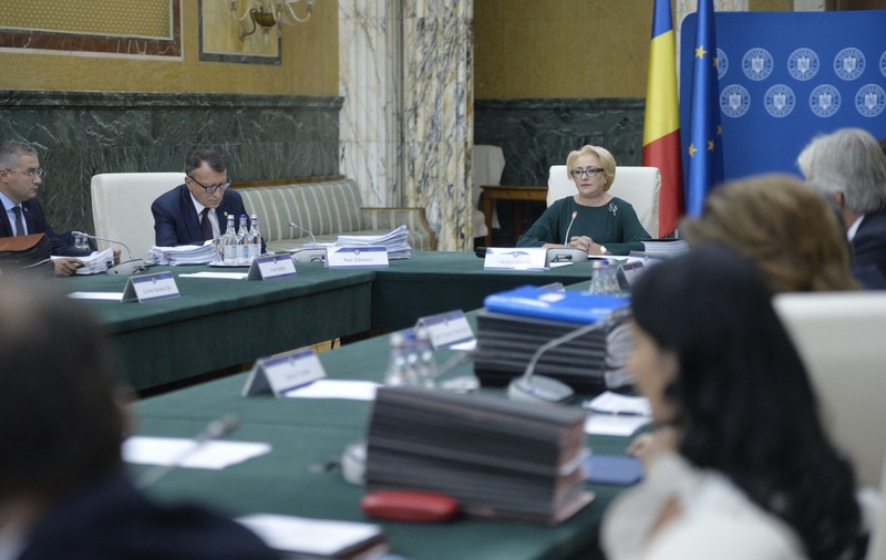 OUG de modificare a legilor justiţiei, luni, în ședința de Guvern. Conflict PSD-Toader, pe forma proiectului