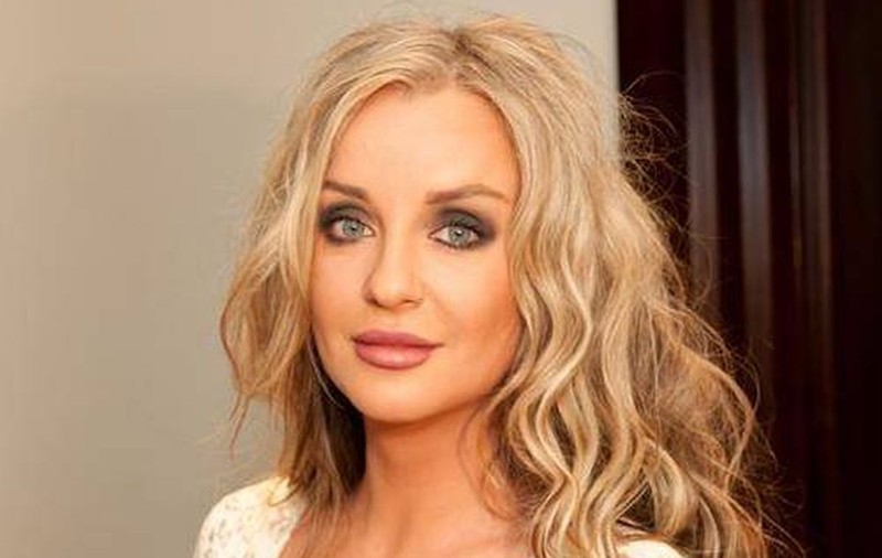 TANIA BUDI, FIZIC de SENZAŢIE la 46 de ANI! Cum să nu ÎNTORCI CAPUL după ea la PLAJĂ?