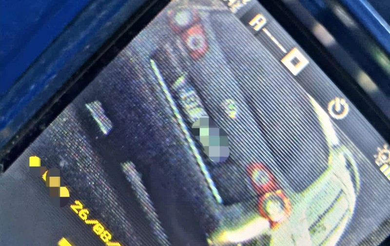 Un șofer din Botoșani urmărit de polițiști pentru că circula cu viteză mare a încercat să scape ascunzându-se într-o mânăstire