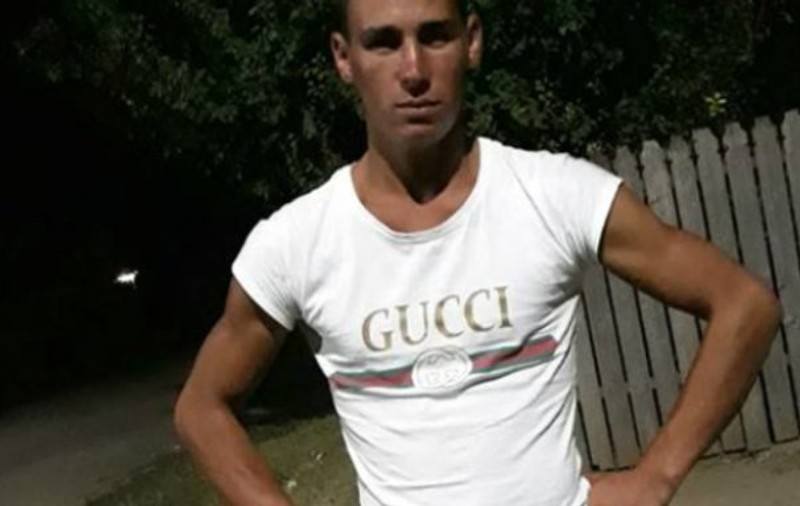 Un tânăr a intrat în casă peste un bătrân de 95 de ani. Ce i-a făcut acestuia
