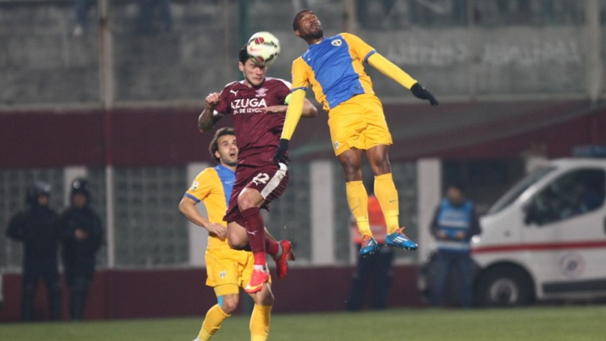 Se joacă Rapid – Petrolul? Ba nu se joacă!