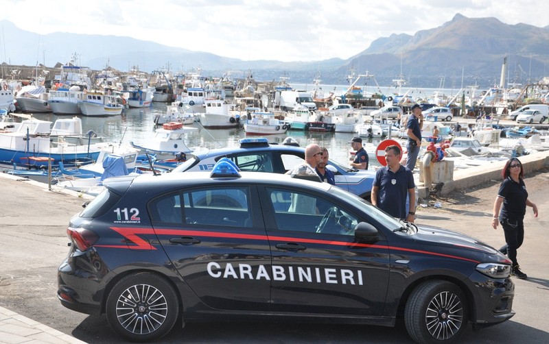 PALERMO - Palermo. This morning at around 05.00, following a violent storm, a 56-metre sailing boat named Bayesian, flying the British flag, sank off the coast of Porticello (Palermo). The photo shows the search and rescue operations in the port. Ph. Alessandro Fucarini. Editorial Usage Only,Image: 899887160, License: Rights-managed, Restrictions: , Model Release: no
