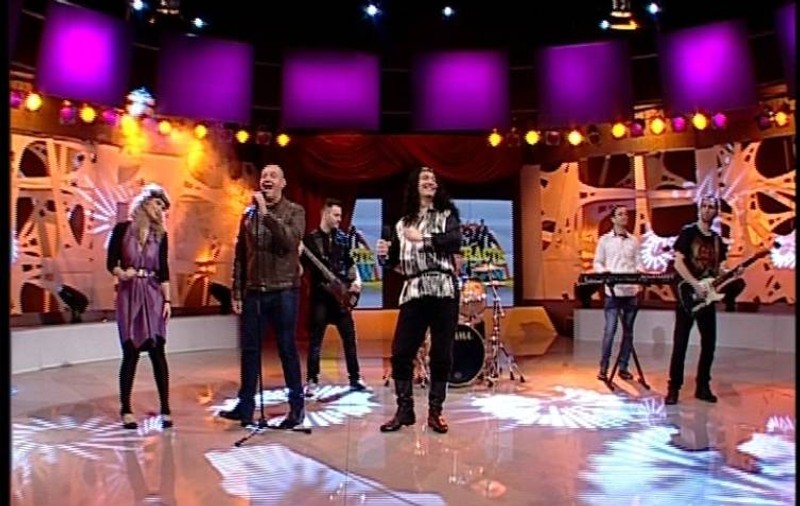 Marian Dristor predă „versologia" trupei Animal X la Distractis Show