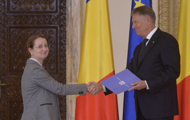În plină grevă a profesorilor, noua lege a educației vine cu promisiuni. Cât de realizabile sunt trei dintre ele?