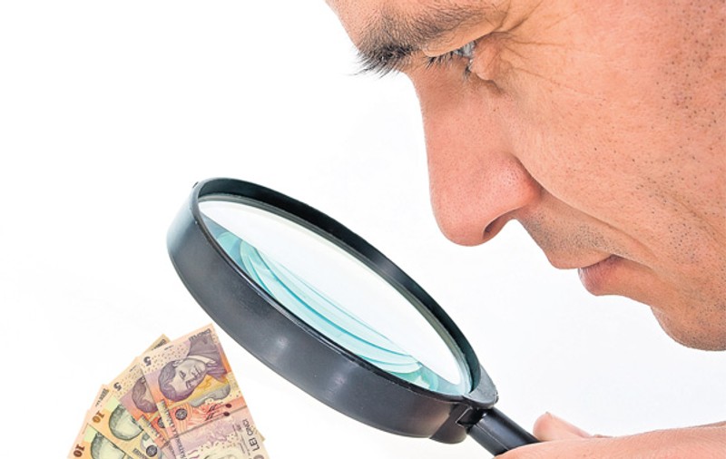 Dacă legea creditelor bancare va fi modificată de Guvern, ne scad ratele la bănci