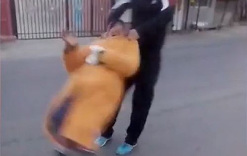 ŞI-A GĂSIT NAŞUL! ŞMECHERUL care ŞI-A BĂTUT JOC de BĂTRÂNA din Jilava s-a ales cu DOSAR PENAL | VIDEO