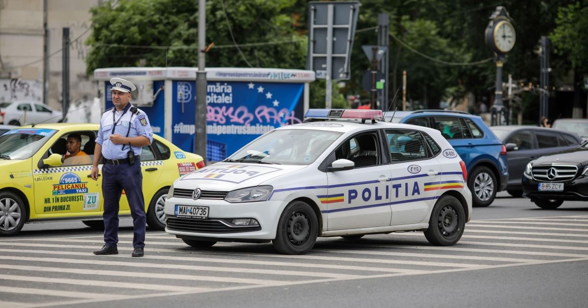 Mașină Poliția Română
