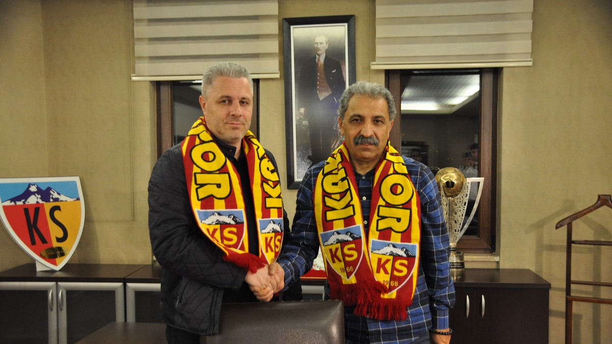 Șumudică i-a făcut lobby marelui Mircea Lucescu la turci