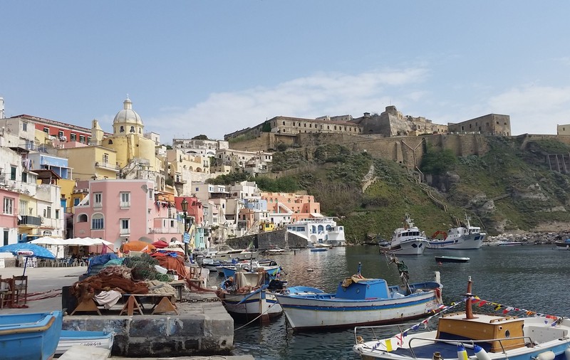 5 orașe de explorat cu prietenele. Un 8 martie special poate fi sărbătorit și printr-un weekend în Europa