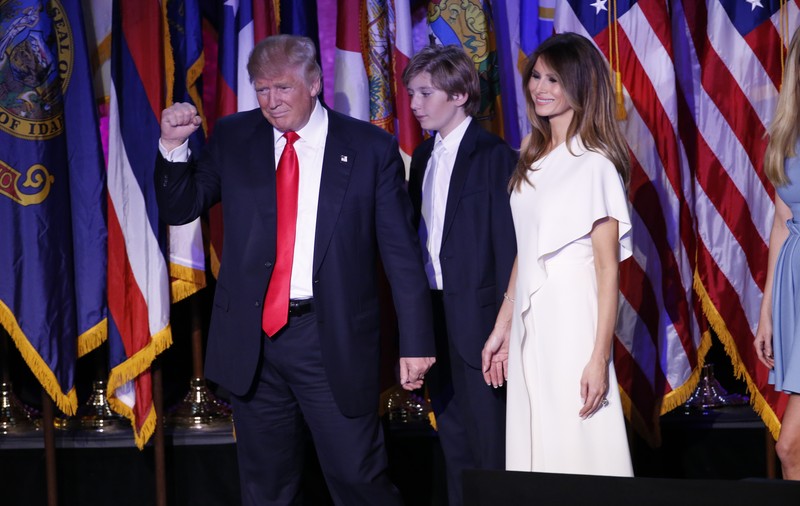 Donald Trump, singur la Casa Albă. Melania și fiul său, Barron, ar putea rămâne în New York