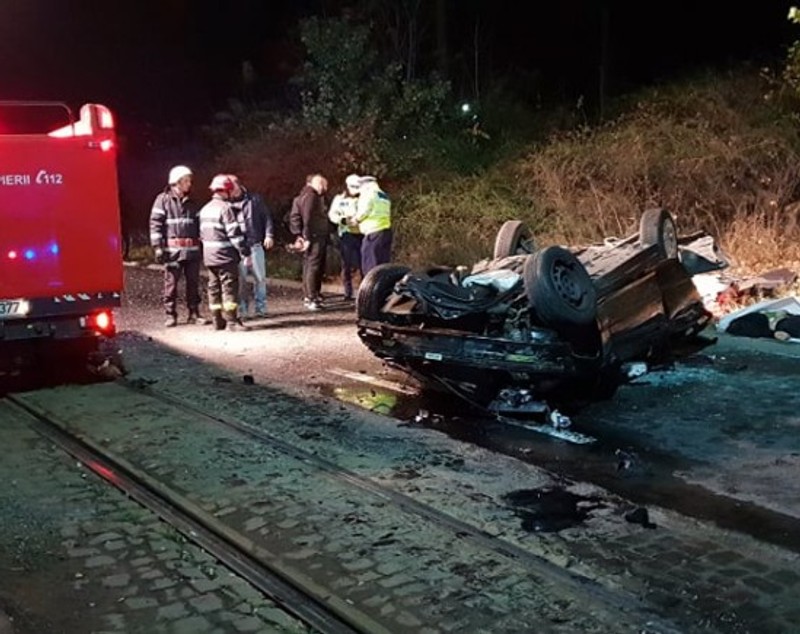 Accident înfiorător în Arad! Doi tineri au murit, după ce au sărit cu mașina de pe un pod. Erau membri ai galeriei celor de la UTA Arad / FOTO
