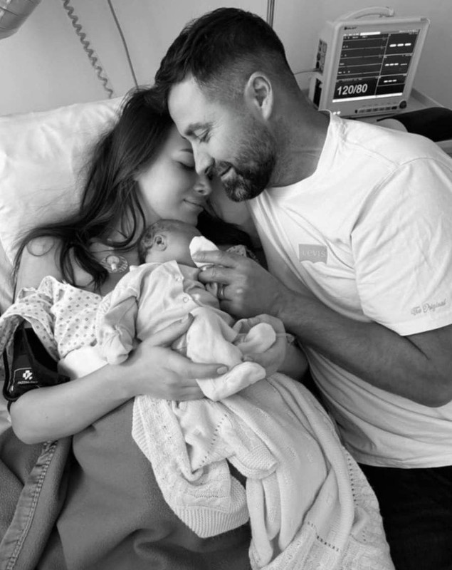 Iustina și Cornel Luchian de la Insula Iubirii 2024 au devenit astăzi părinții unei fetițe. Primele imagini cu Ivana