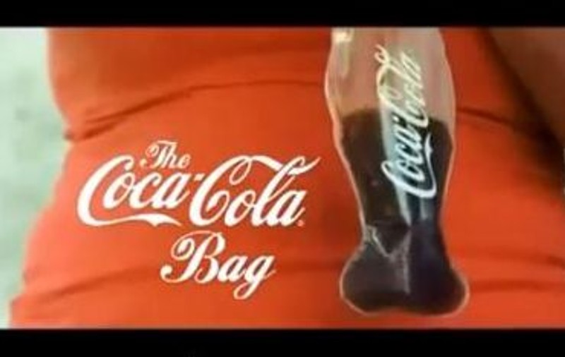 A apărut Coca Cola la... pungă! | VIDEO
