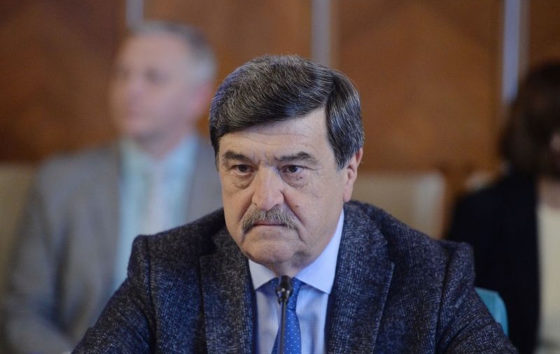 Toni Greblă, șeful AEP, dă vina pe primari pentru haosul de la birourile electorale. „Este sarcina primăriilor să ia toate măsurile” | VIDEO