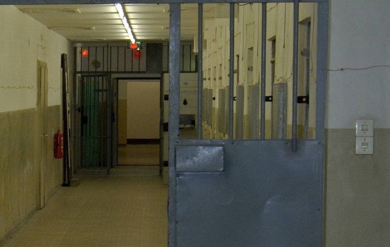 Un DEȚINUT condamnat pentru FURT a EVADAT de la PENITENCIARUL PELENDAVA!
