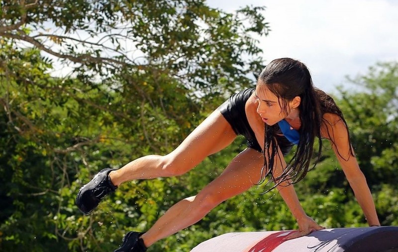 Mellina a cedat și a izbucnit în lacrimi la „Survivor România”. Artista nu s-a mai putut abține. „Trec printr-un moment ciudat”