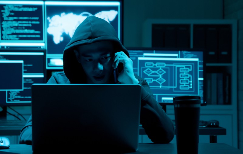 Trei fraude sunt raportate în fiecare oră în România. „Se exploatează vulnerabilitatea umană, ingineria socială”