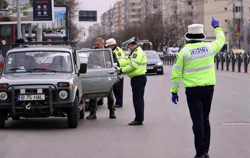 Locuitorii județului Brăila  se lasă cu greu convinși să respecte măsurile de combatere a răspândirii coronaviruslui