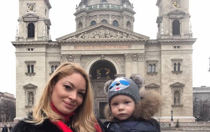Valentina Pelinel, mesaj pentru nașa copilului. Ce i-a transmis blonda