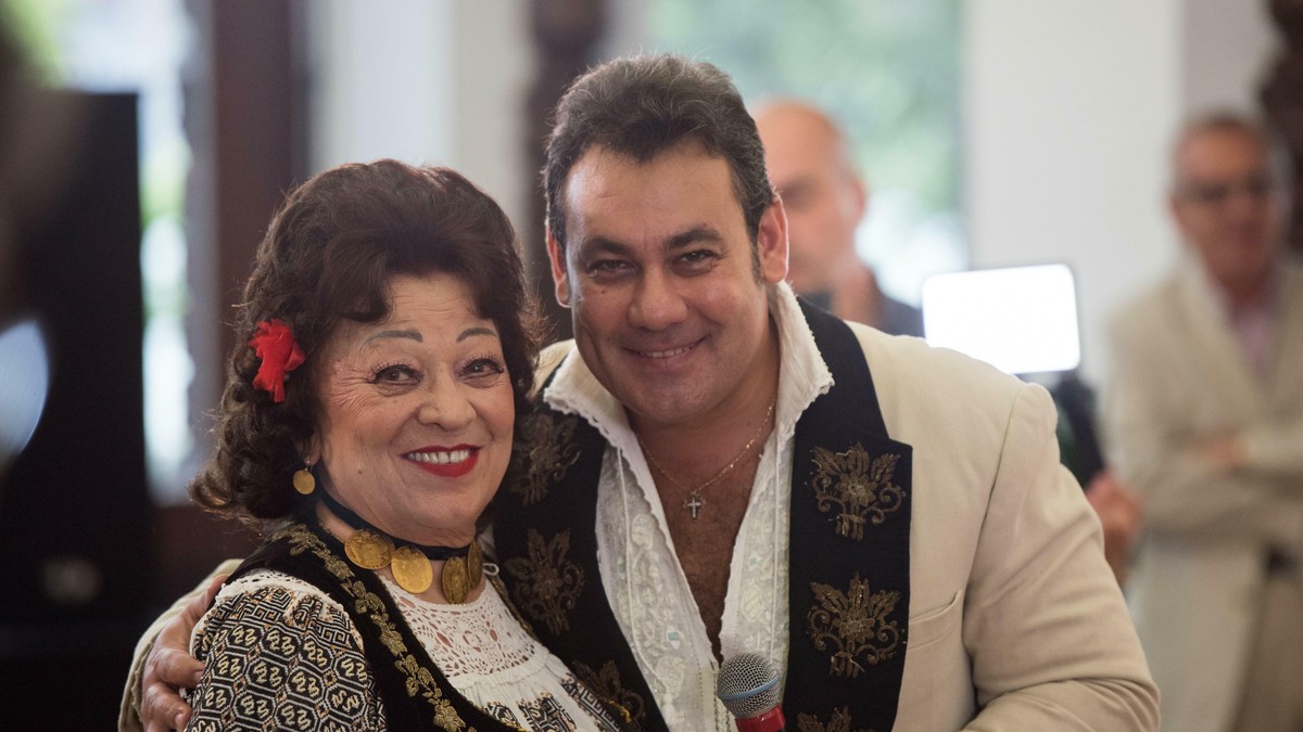Ionuț Dolănescu a avut de tras din cauza celebrității părinților săi