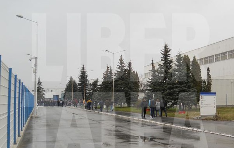 Cam boierie! Primă de 1.500 de lei pentru fiecare angajat Dacia!   