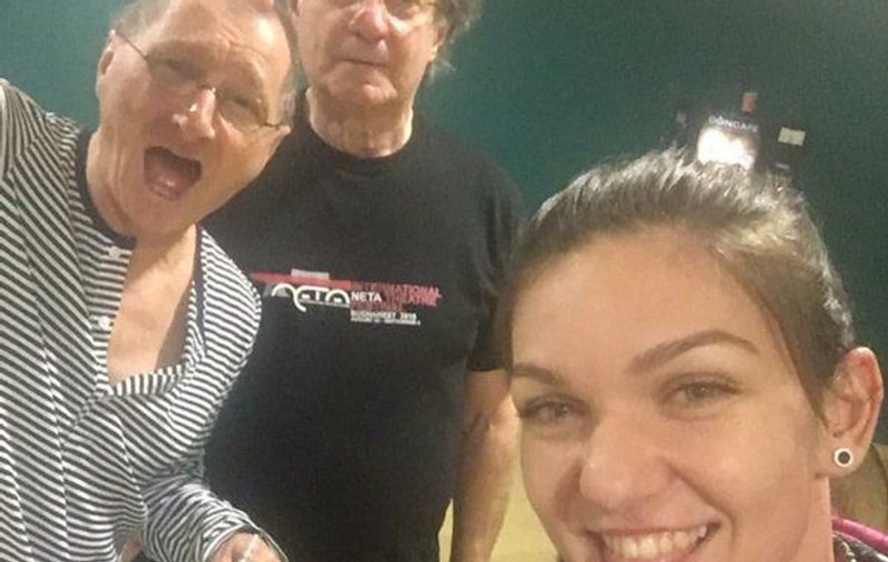 Simona Halep a rămas fără antrenor, dar continuă pregătirea din țară! A fost la teatru