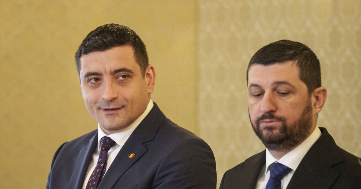 Presedintele Aliantei pentru Unirea Romanilor (AUR), George Simion, alaturi de prim-vicepresedintele AUR, Marius Lulea