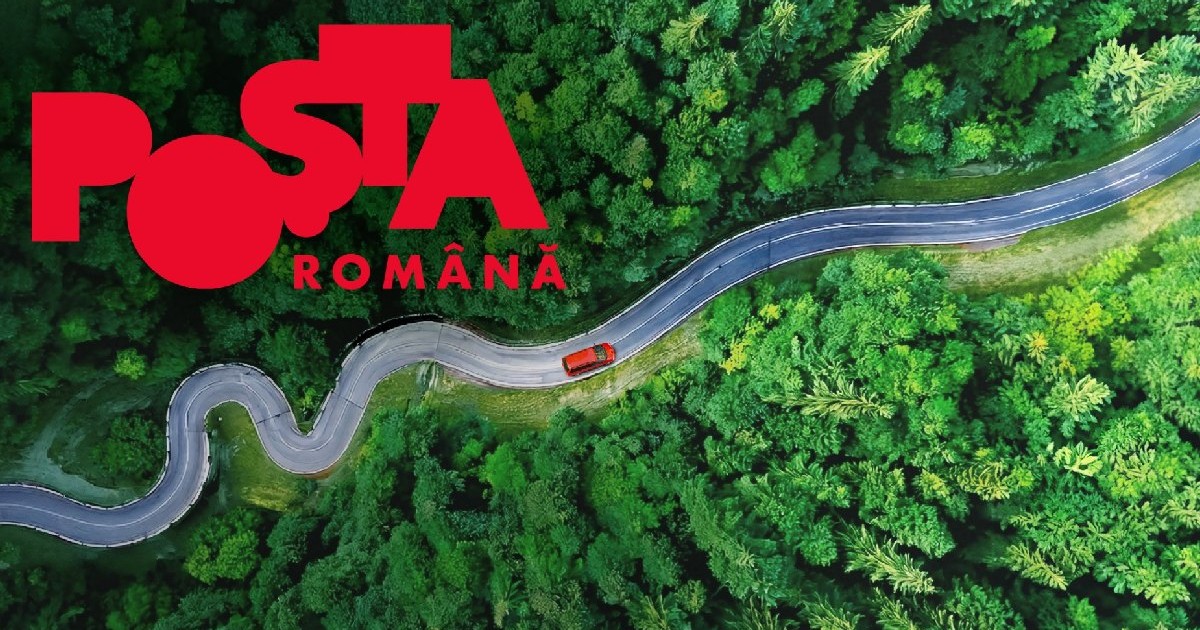 O masiana a Postei Romane trece printr-o padure, in colt se vede noul logo al companiei