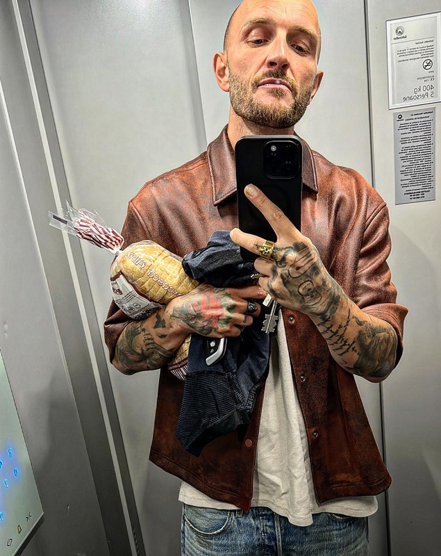 Cătălin Bordea, gesturi tandre cu altă femeie la nici două luni de la divorț. Cum a fost surprins comediantul