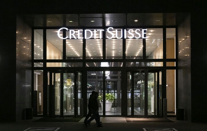 Credit Suisse ia un împrumut de 50 de miliarde de franci de la Banca Centrală Elvețiană, după prăbușirea prețului acțiunilor