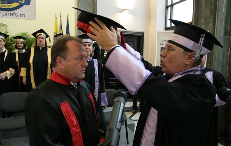 Marius Vizer ar putea preda judo de la catedră