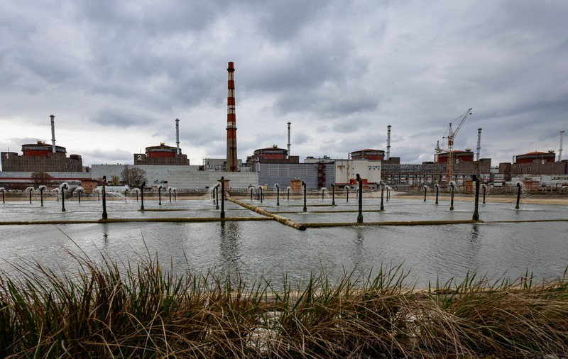 Centrala nucleară din Zaporojie, cucerită și controlată de ruși, oprește utilizarea de combustibil de producție americană