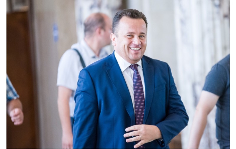 Ministrul Educației anunță Legea manualului școlar; Proiectul de lege intră în dezbatere publică în septembrie
