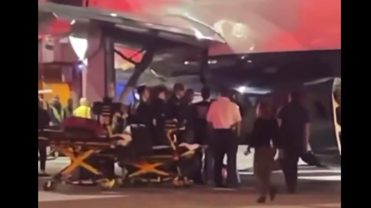 Două cadavre gasite în trenul de aterizare al unui avion. FOTO: Captură video