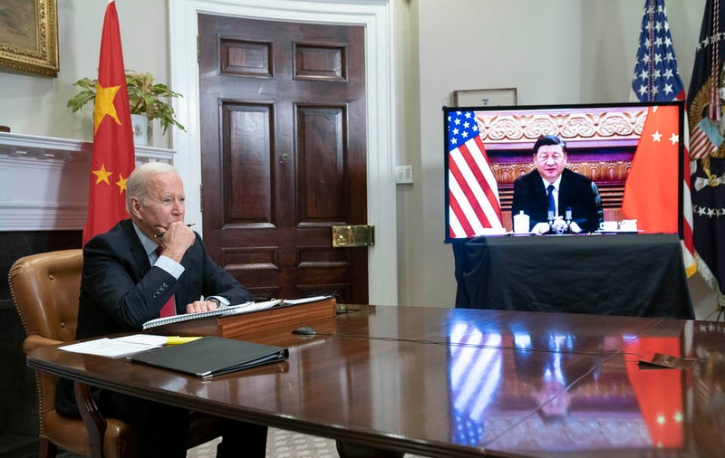 Discuții la nivel înalt purtate de SUA și China. Biden promite sinceritate, Xi îl numește pe liderul american un „vechi prieten”
