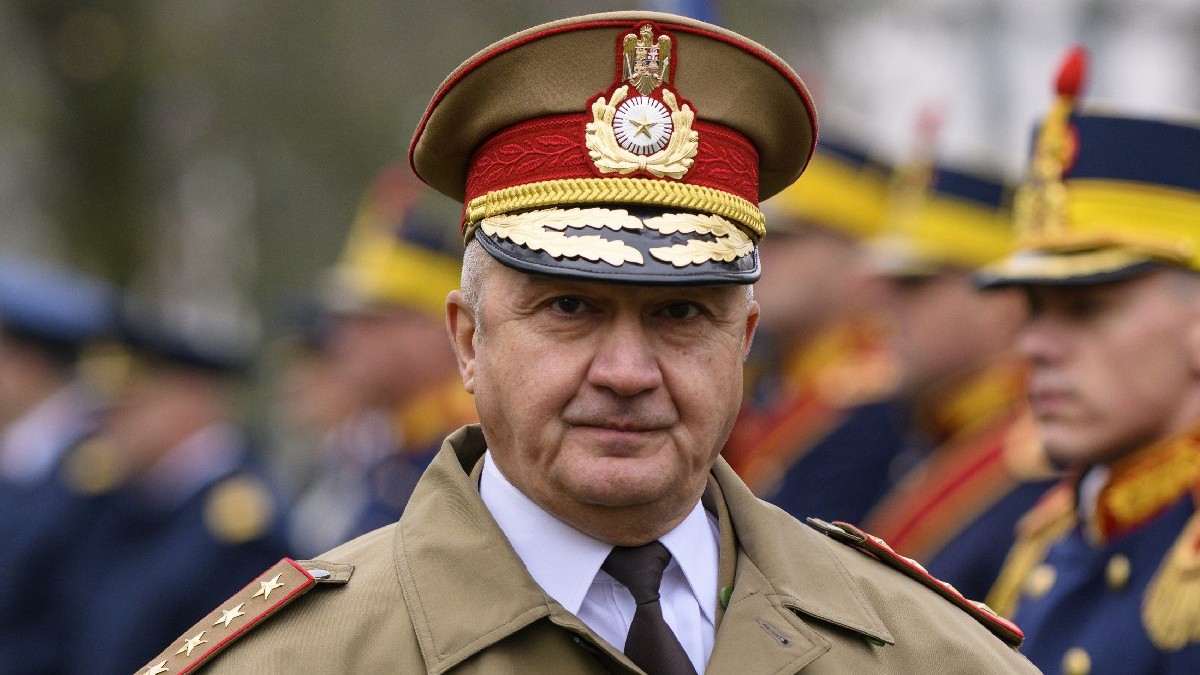 Seful Statului Major al Apararii, General Gheorghita Vlad, participa la ceremonia de comemorare a Armistitiului de dupa Primul Razboi Mondial de la 11 noiembrie 1918, desfasurata in Cimitirul Pro-Patria din Bucuresti, vineri, 15 noiembrie 2024.