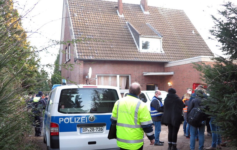 Zeci de muncitori români care lucrează în Olanda, cazați în condiții „înfricoșătoare” în Germania