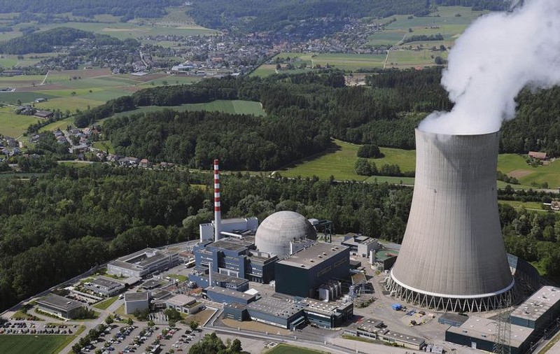 Criza energetică îi sperie pe elvețieni: șeful unei centrale nucleare și-a luat generator pentru acasă