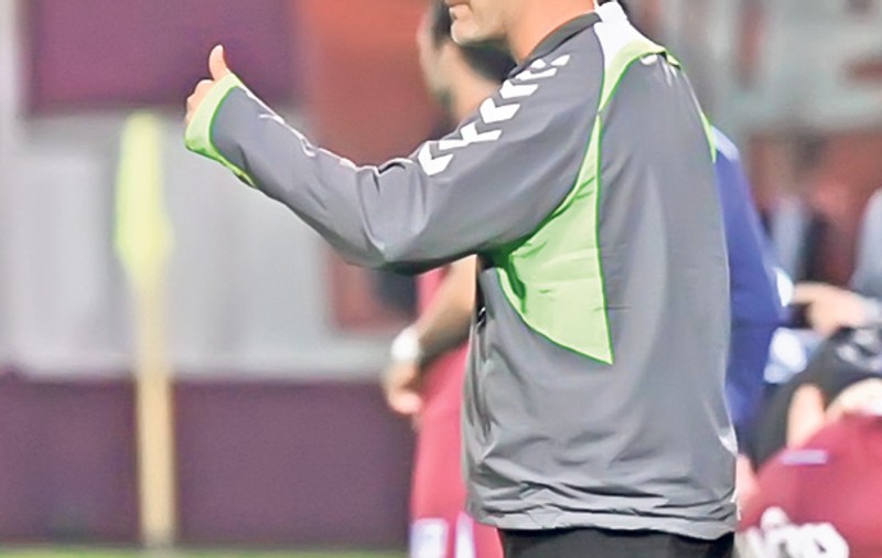 El e mister disciplină: a scos din lot un jucător care întârziase 10 secunde!